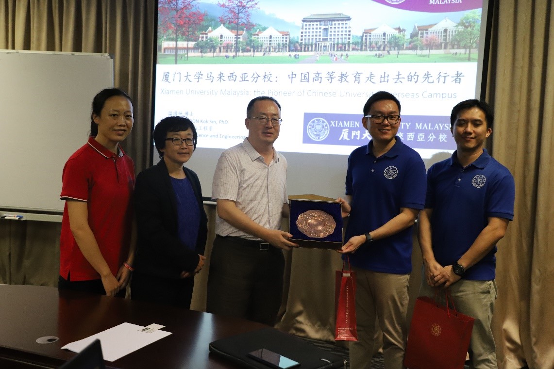 d24d9792ecd34ba7b4cf478790ca7d7e.jpg d24d9792ecd34ba7b4cf478790ca7d7e.jpg